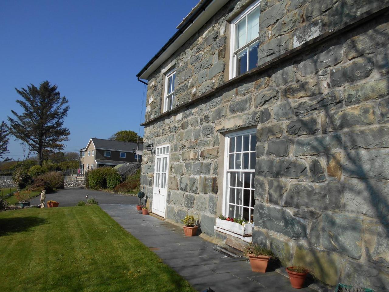 Hendre Clochydd Hall Llanaber Exterior foto